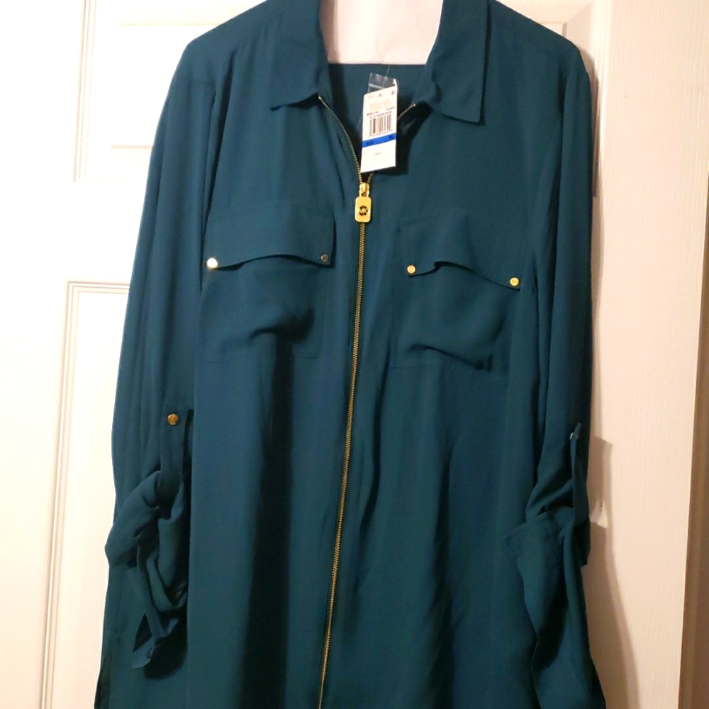 woman shirt
